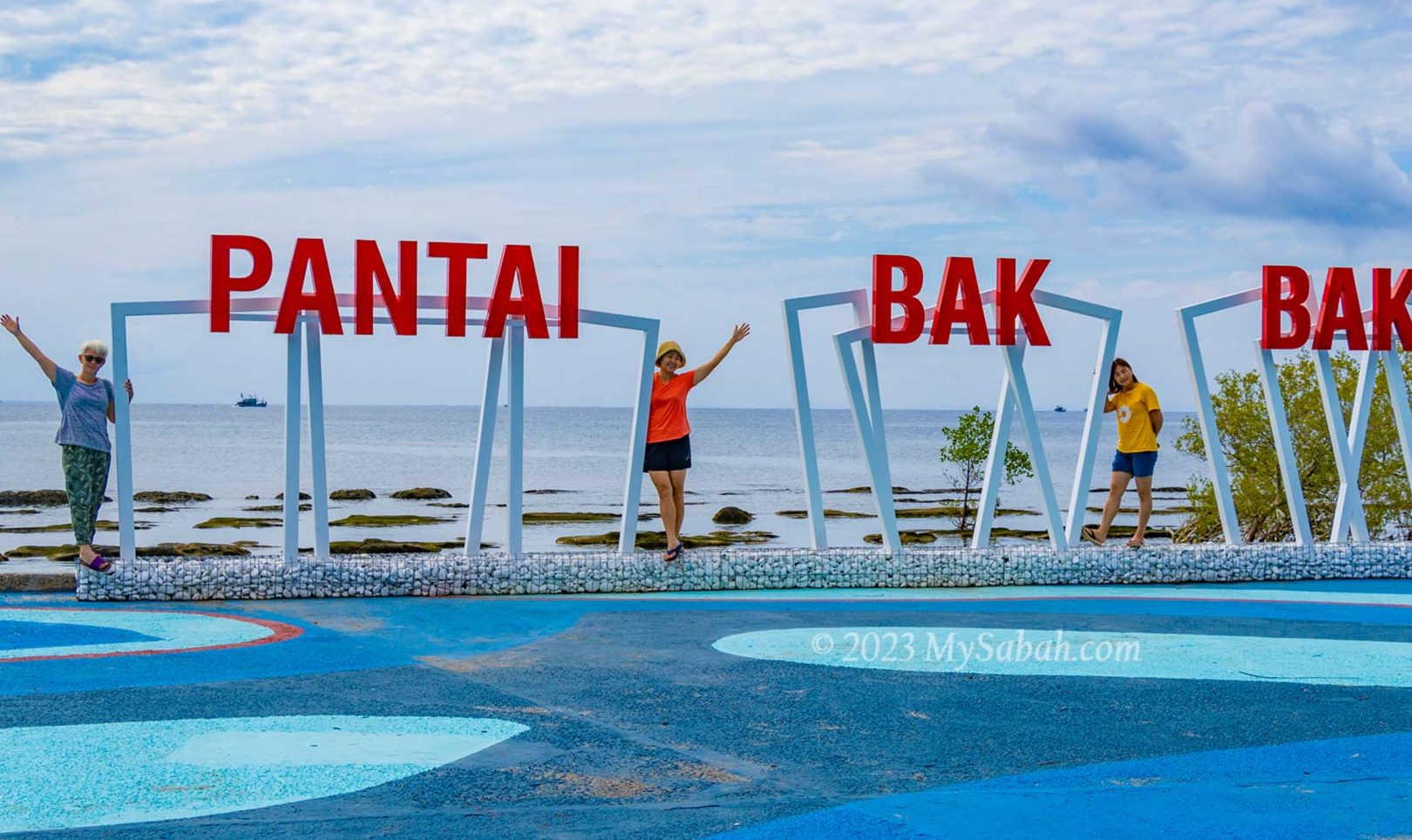 bak bak beach