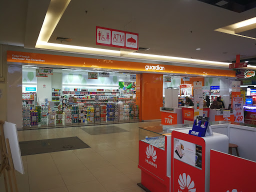 GUARDIAN GIANT SUPERSTORE KULIM