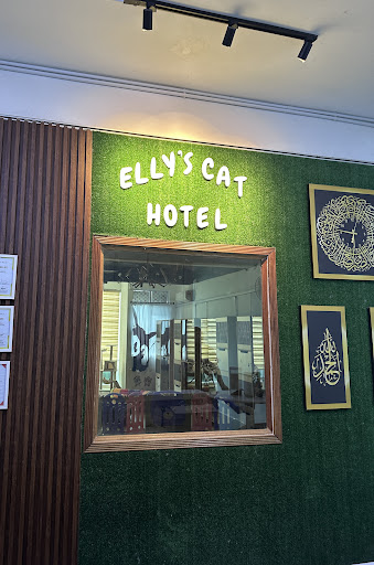 Elly’s Paw Station Elly’s Paw Station