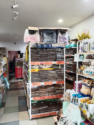 GOLDEN PET SHOP