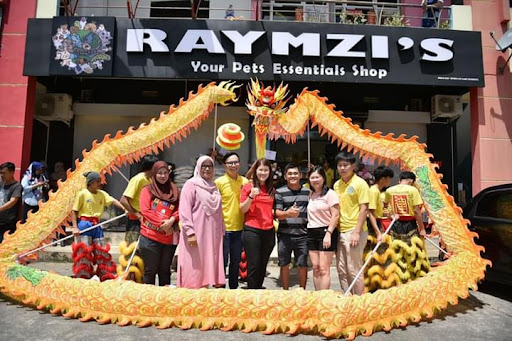 Raymzi's Bandar Letat Jaya (Raymzi’s Rabbit Hutch)