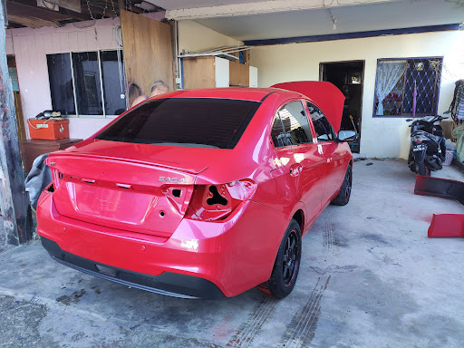 CAT KERETA AKIL CAT KERETA AKIL
