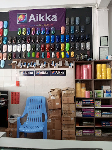 Exotic Multi Color Center