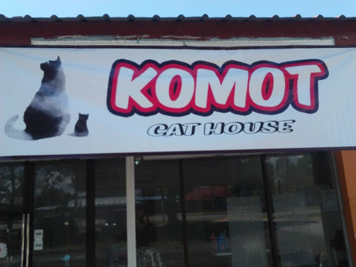 Komot Cat House
