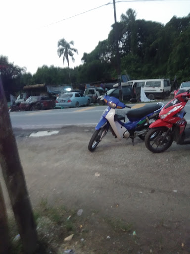 Bengkel Badan & Cat Kereta