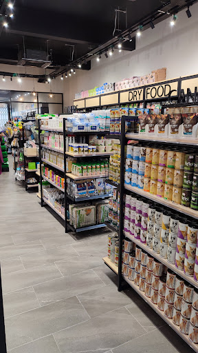 Impi Pet Store & Cat Hotel