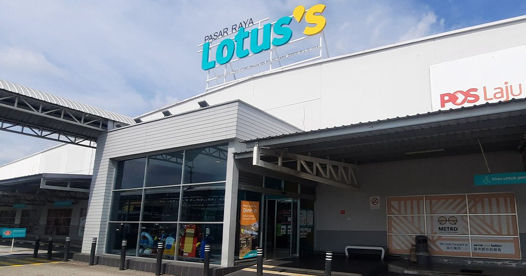 Lotus's Parit Raja 1 lotuss parit raja