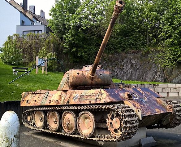 panther houz tanjung